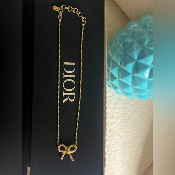 🌺Authentic DIOR vintage bow necklace - Picture 1 of 5